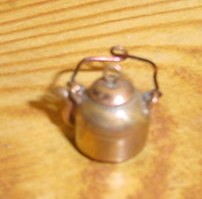 Penny Teapot made by Elgie Cook